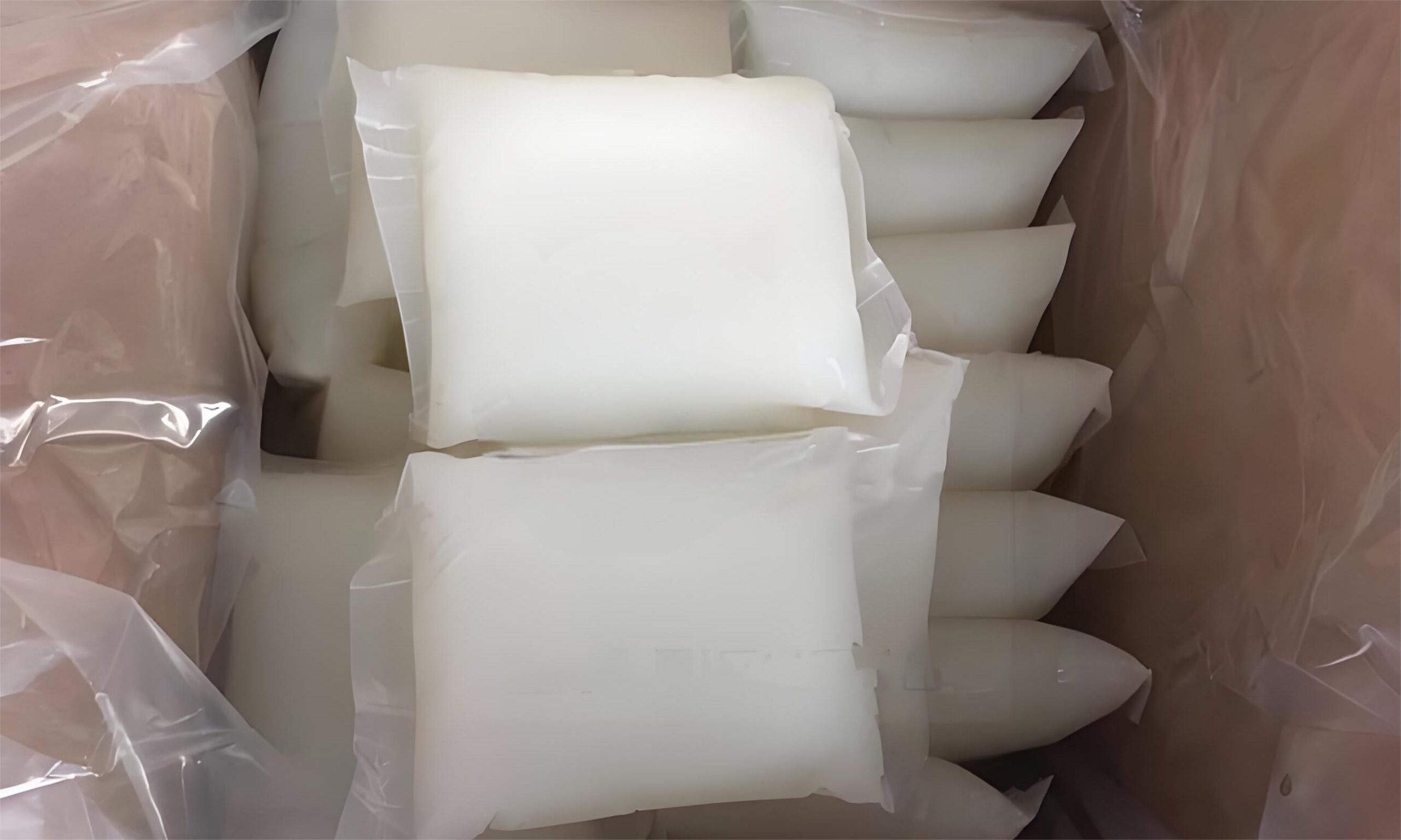 hot melt labeling adhesive